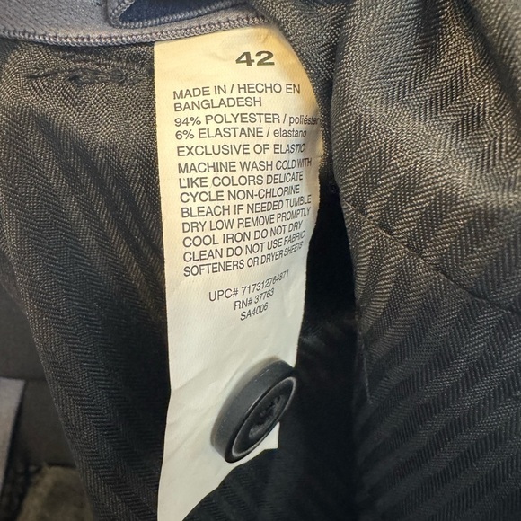 PGA Tour Men's Black Performance Golf Shorts Size 42 - Picture 13 of 13